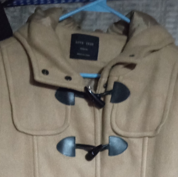 Women's Wool Like Hooded Cream Color Coat . Size Medium - Picture 2 of 6